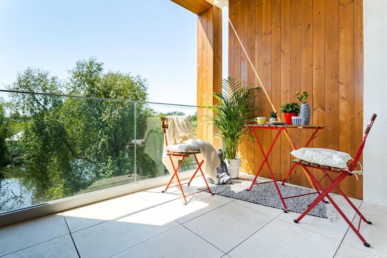 Il Lago - Sunrise - Cozy Luxurious Smart Home By The Lake Voluntari Esterno foto